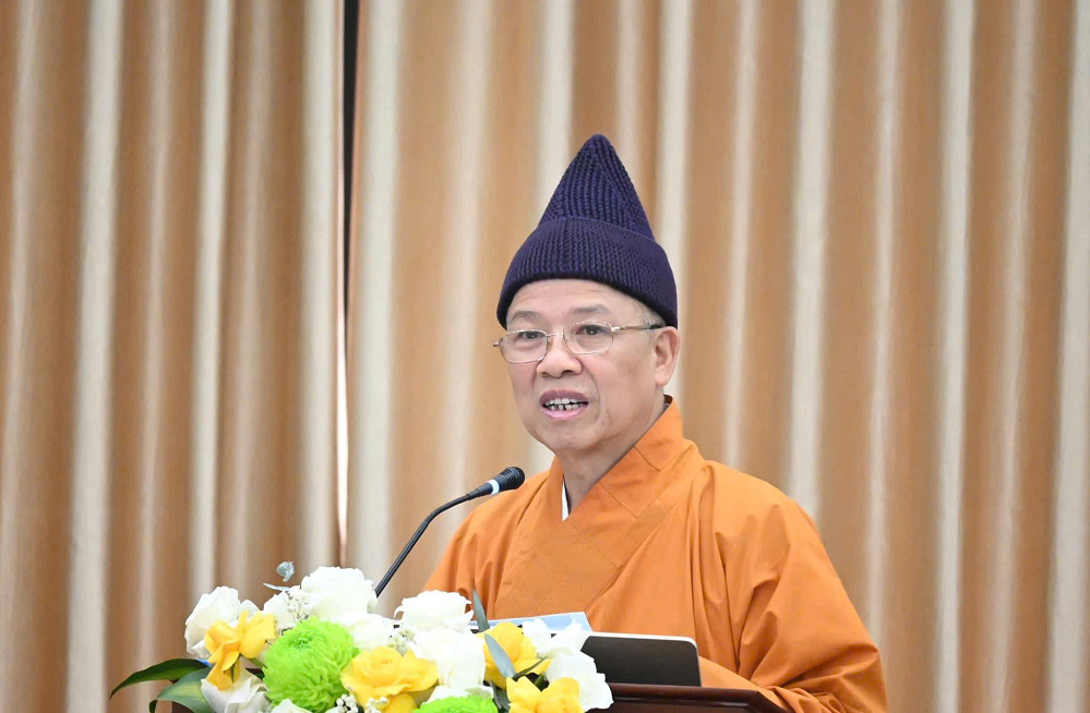 Hòa thượng, TS. Thích Thanh Quyết phát biểu chào mừng Hội thảo.